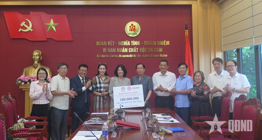 Tăng cường hợp tác tuyên truyền, hỗ trợ nạn nhân chất độc da cam